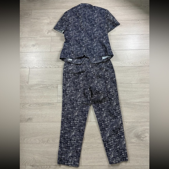 MaxMara Blue White Pattern Short Sleeve Blazer Pantsuit - Picture 2 of 16